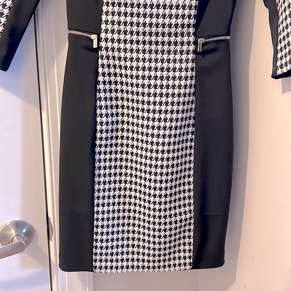 Houndstooth Dress - Picture 3 of 9